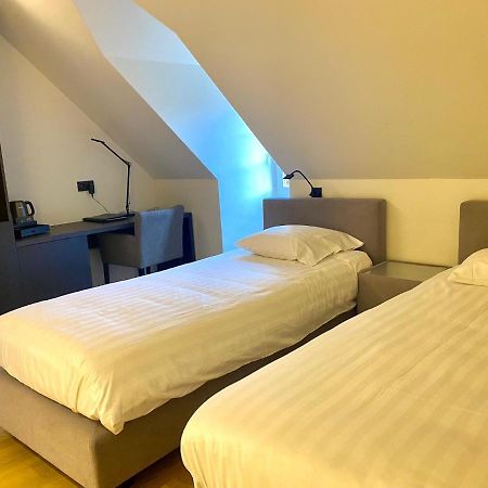 הוגסטראטן Hotel De Jachthoorn מראה חיצוני תמונה